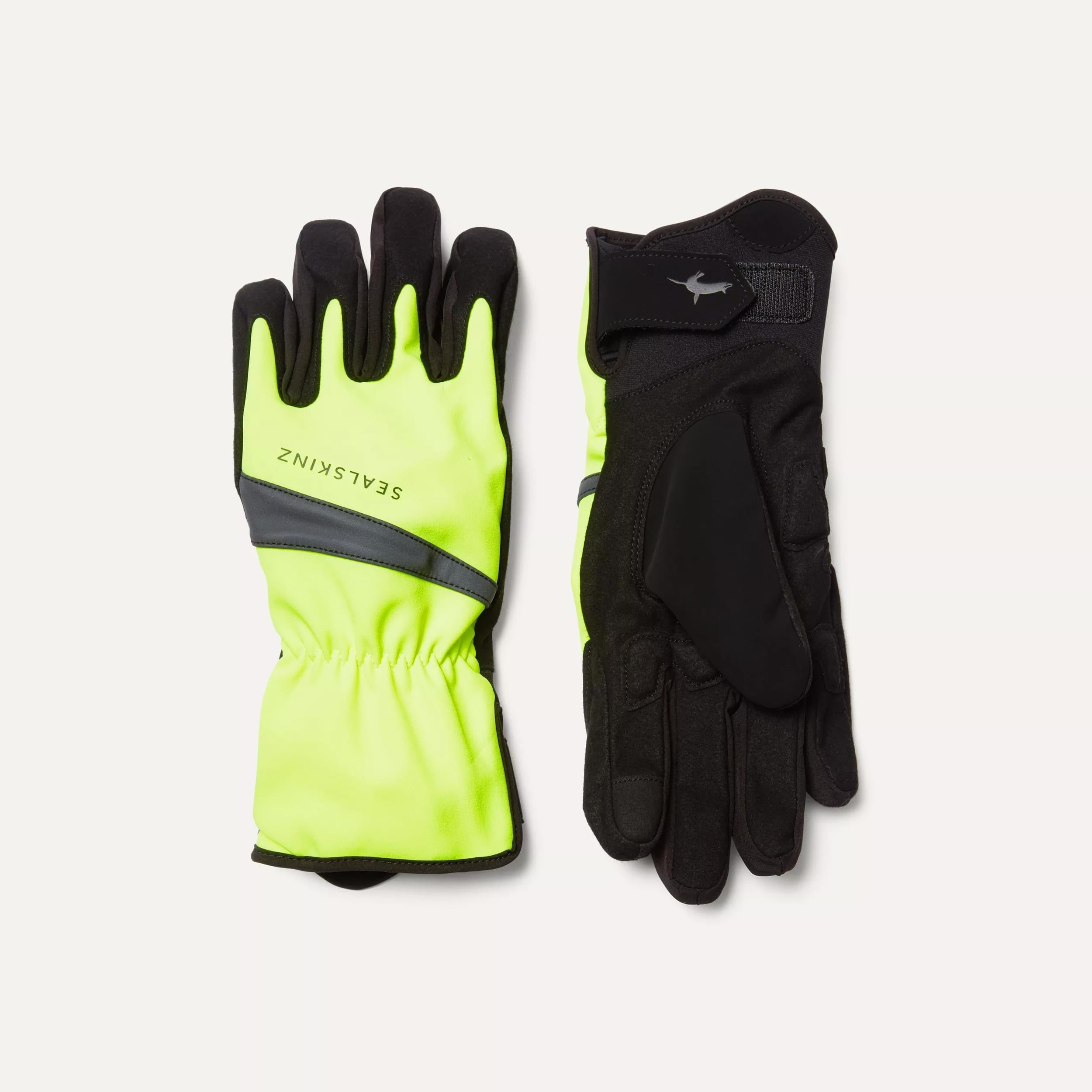 Sealskinz heated store cycle gloves
